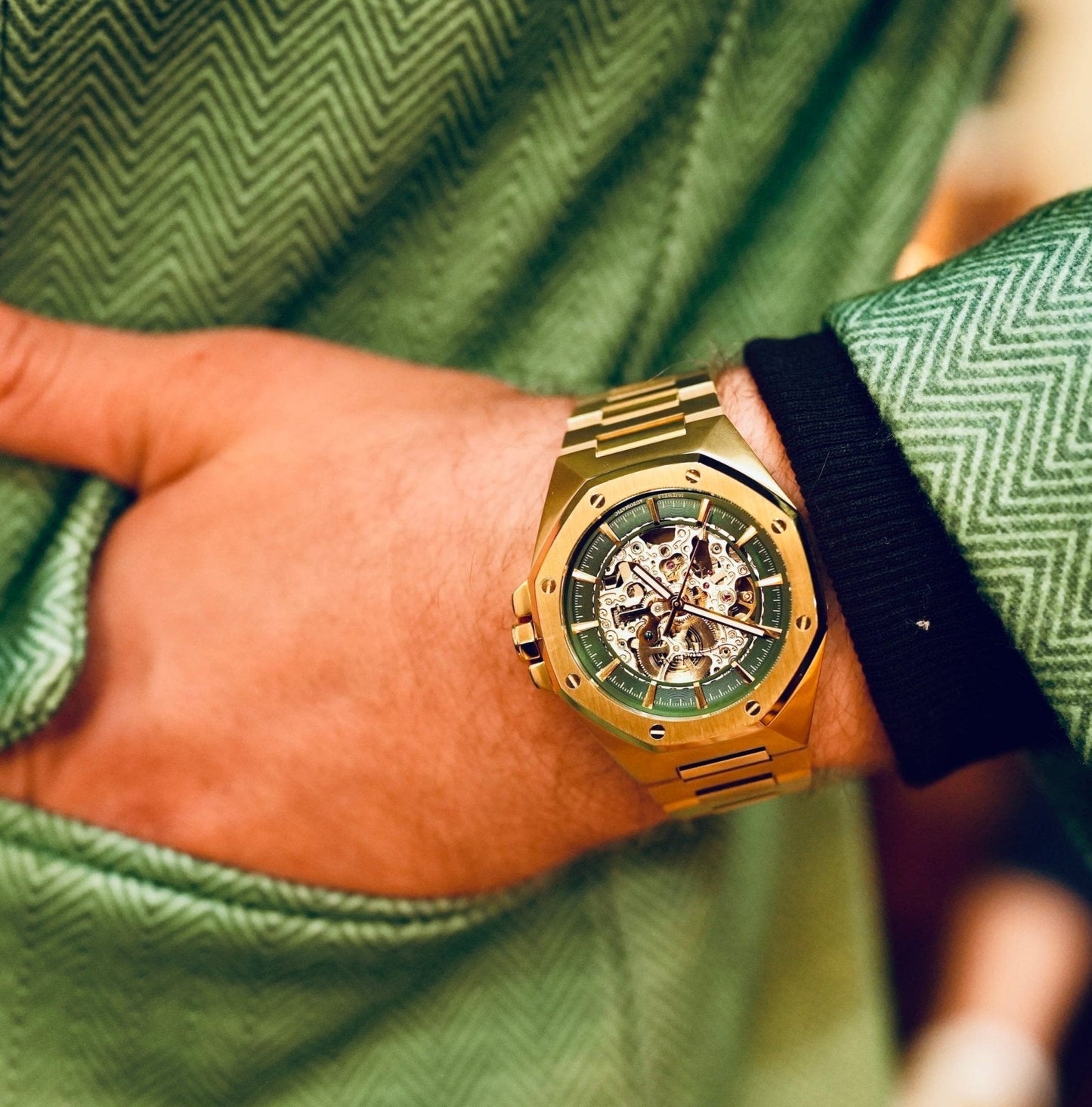 Space Mission Green 8 Watch - Premium Adventure Timepiece